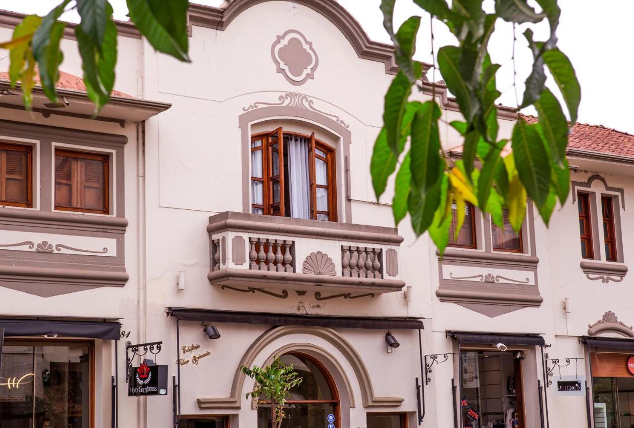 Hotel Gambrinus Poços de Caldas Екстериор снимка